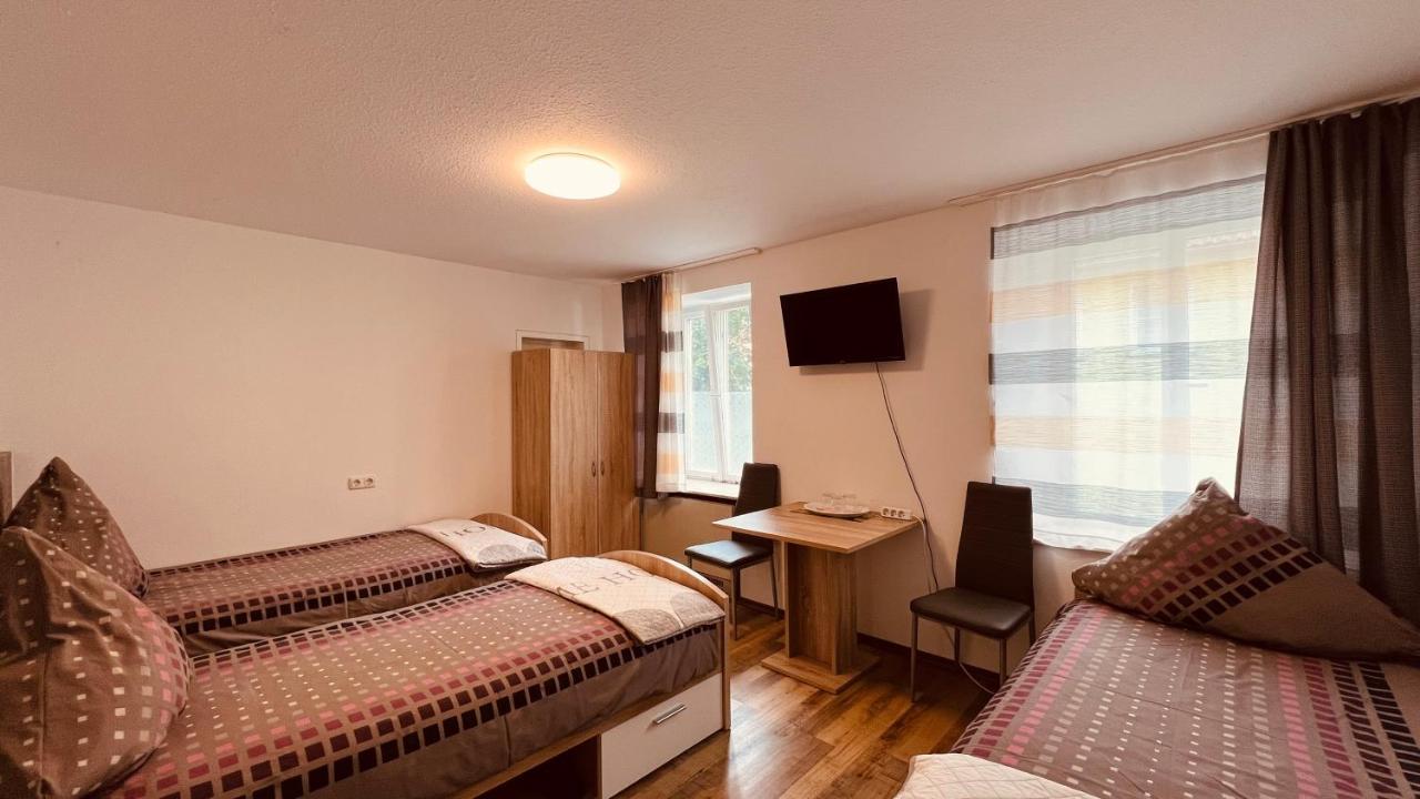 Ferienwohnung Sehr zentrales Zimmer in Isny im Allgäu Exterior foto